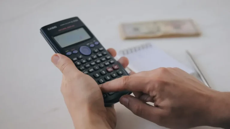 Calculating pet insurance deductible options